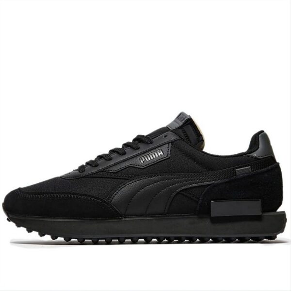 puma future rider play on black